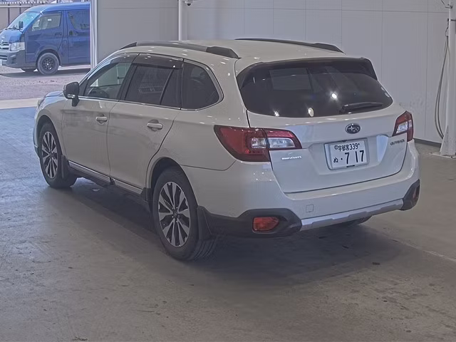 SUBARU OUTBACK