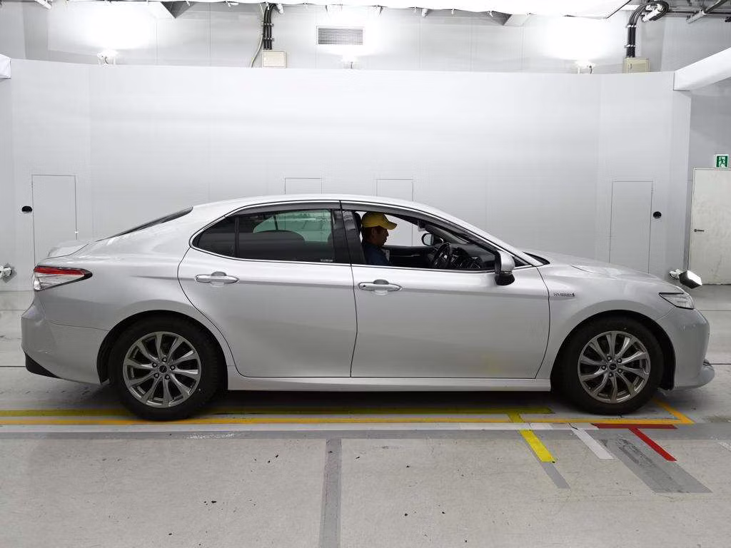TOYOTA CAMRY