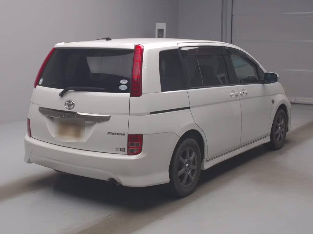 TOYOTA ISIS