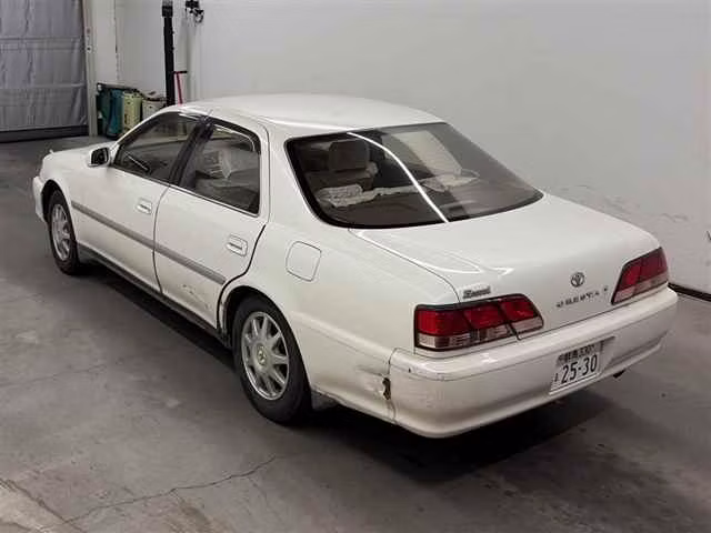 TOYOTA CRESTA