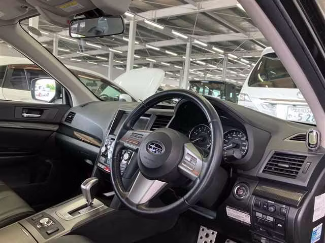 SUBARU LEGACY
