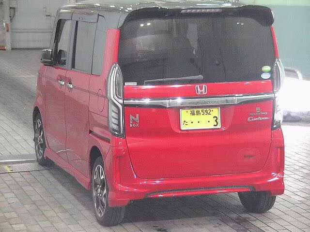 HONDA N-BOX