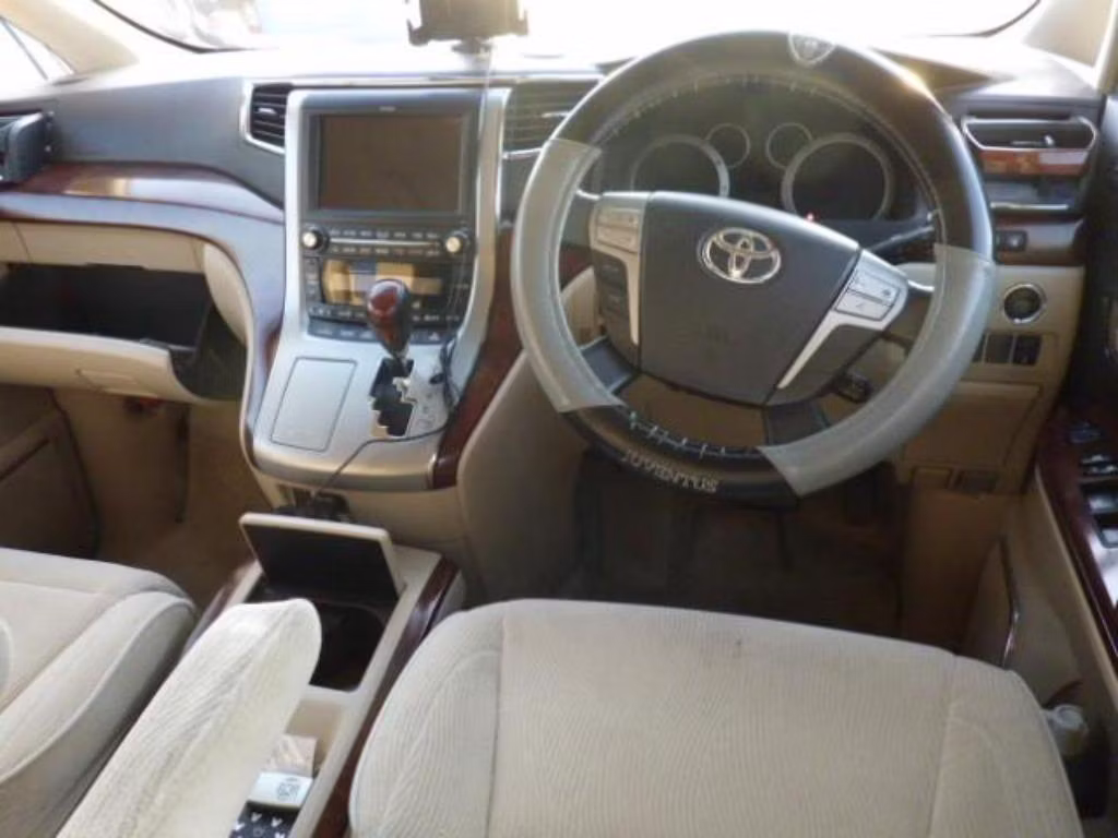 TOYOTA VELLFIRE