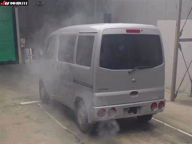 NISSAN CLIPPER