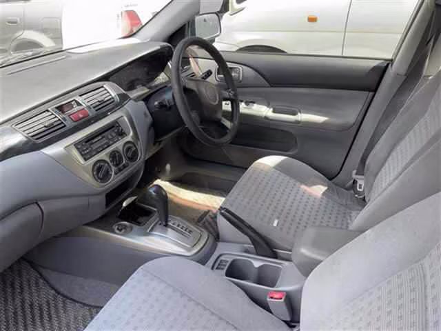 MITSUBISHI LANCER