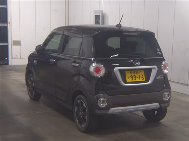 DAIHATSU CAST