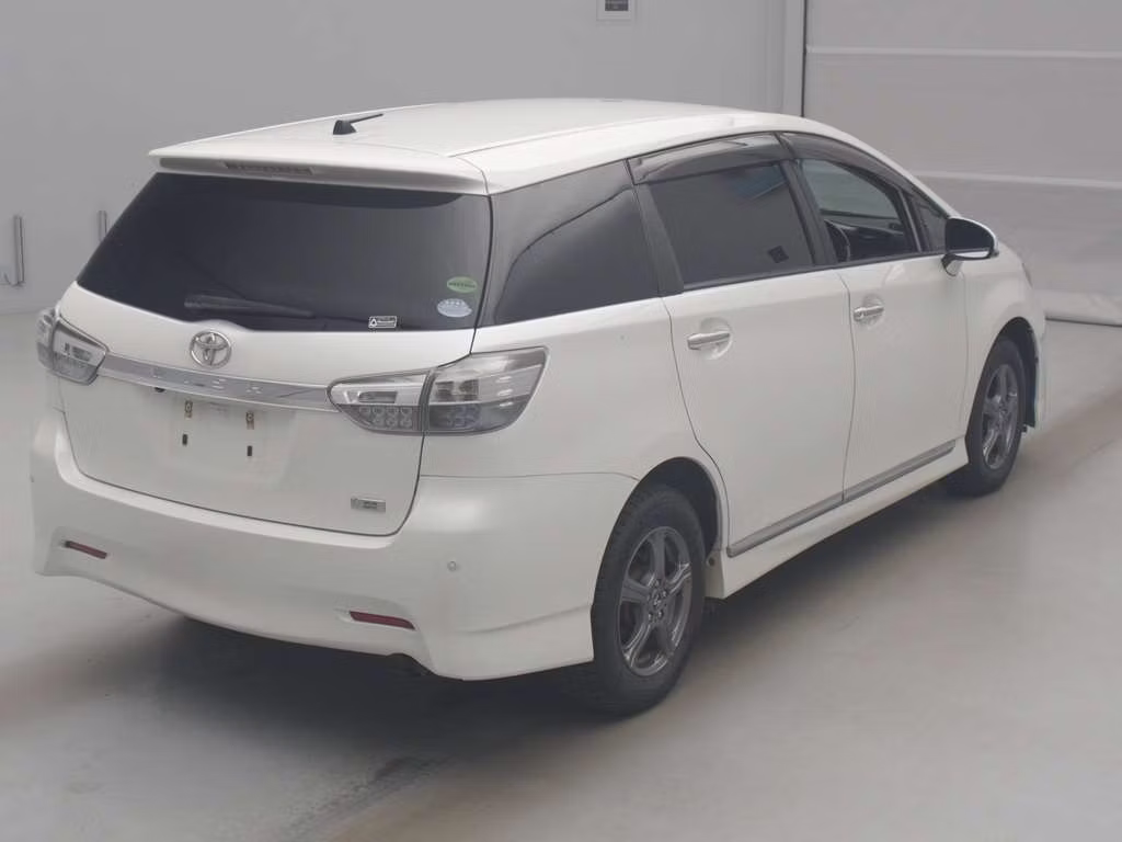 TOYOTA WISH