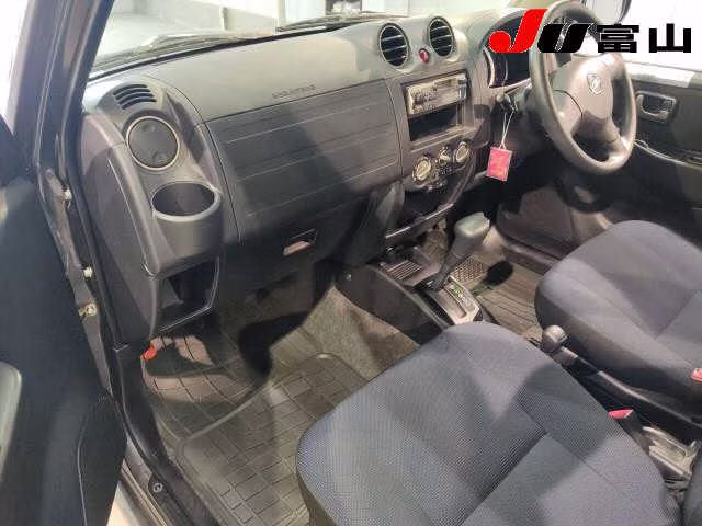 NISSAN KIX