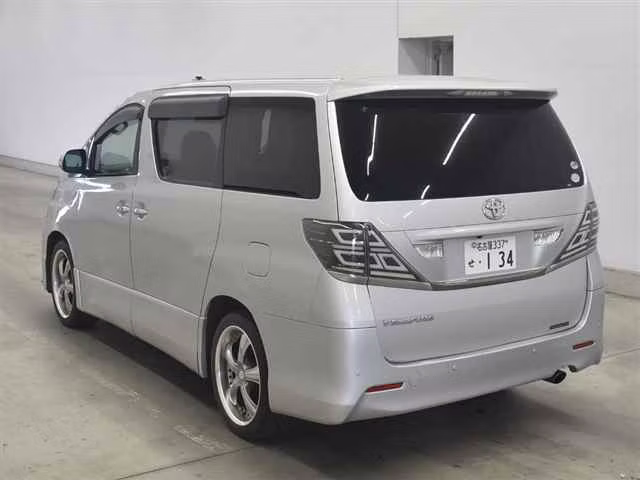 TOYOTA VELLFIRE