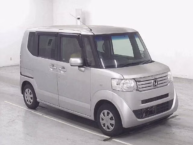 HONDA N-BOX