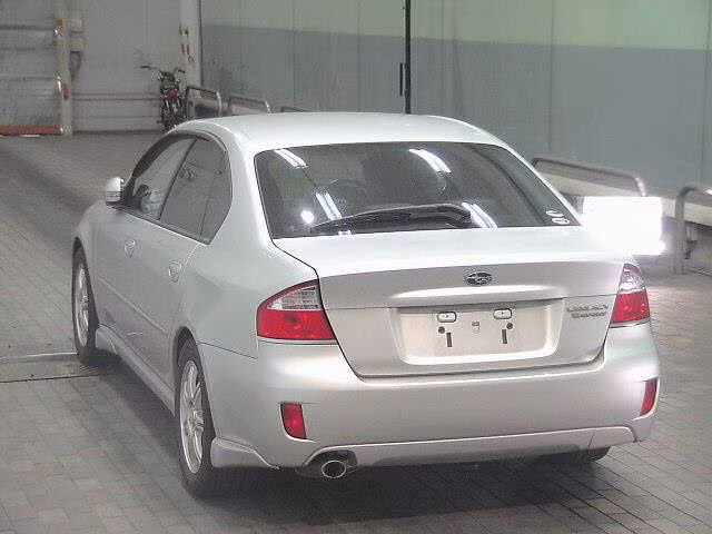 SUBARU LEGACY B4