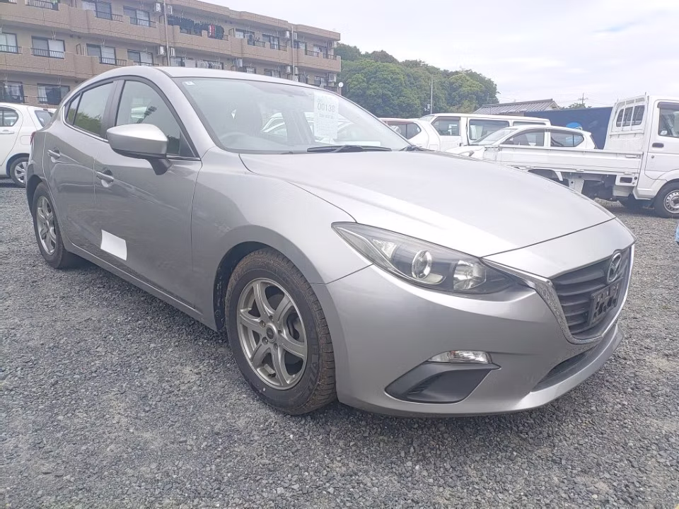 MAZDA AXELA