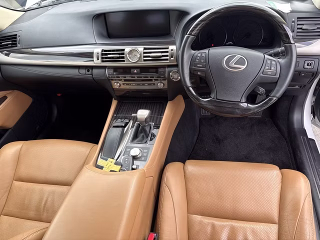 LEXUS LS460