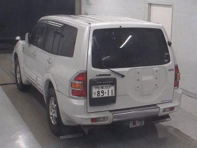 MITSUBISHI PAJERO