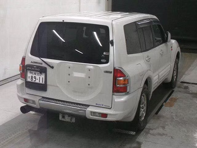 MITSUBISHI PAJERO