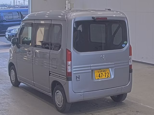 HONDA N-VAN