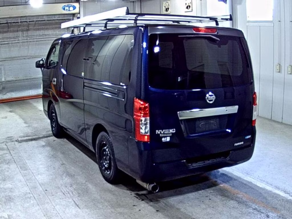 NISSAN NV350 CARAVAN