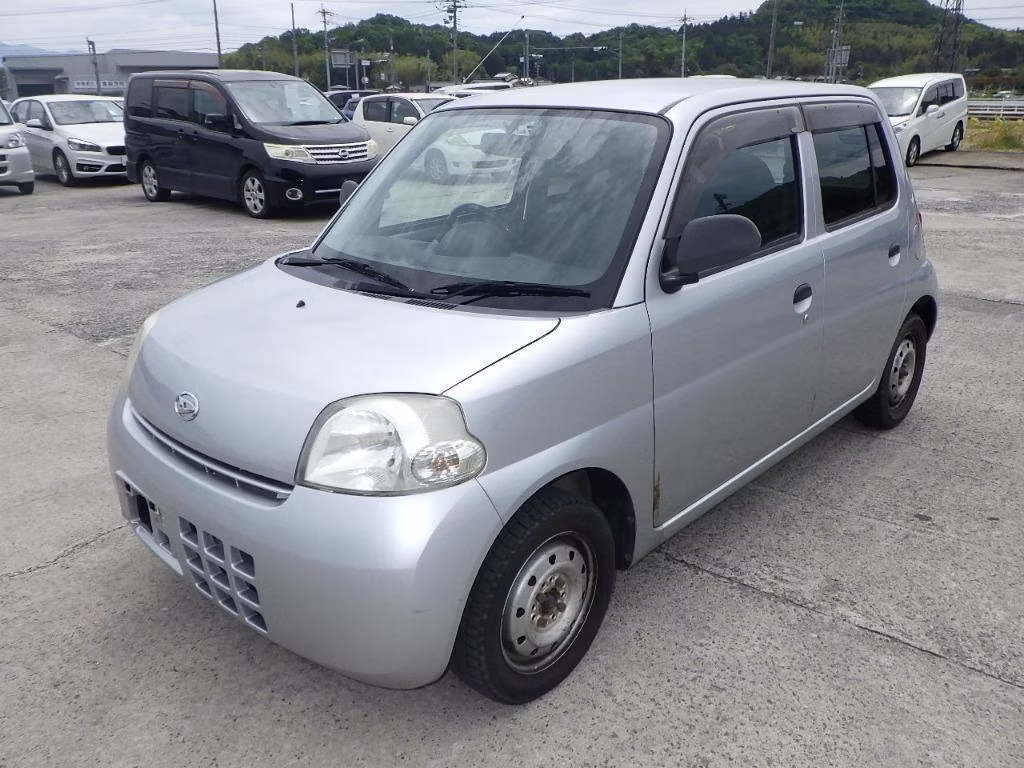 DAIHATSU ESSE