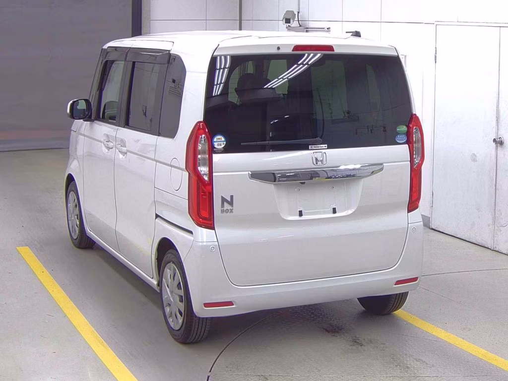 HONDA N-BOX