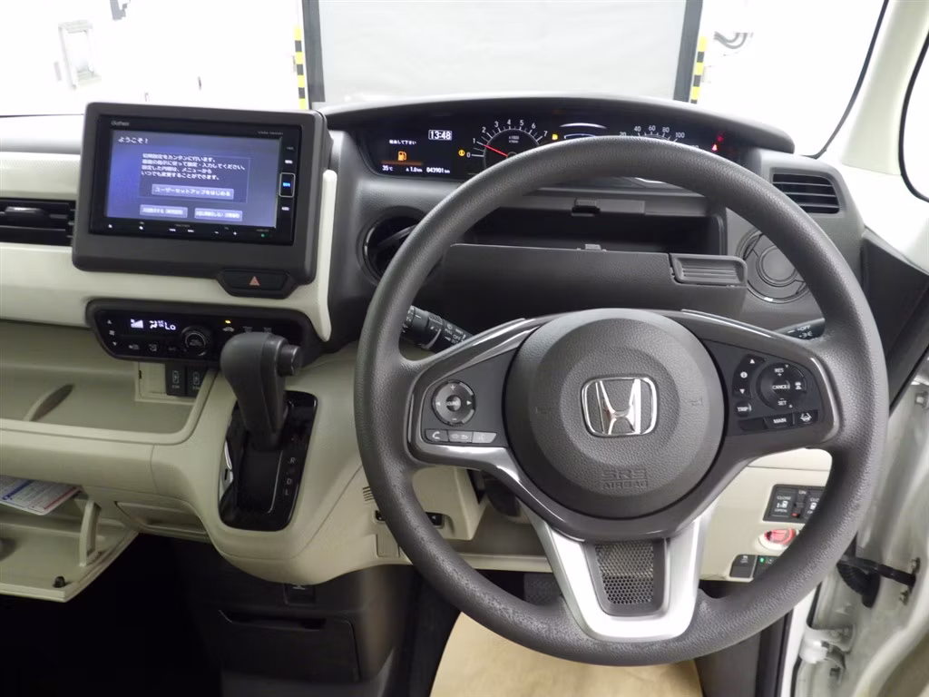 HONDA N-BOX