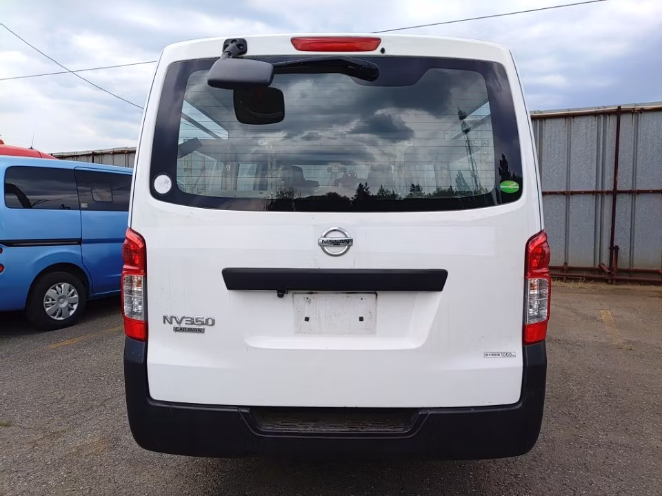 NISSAN NV350 CARAVAN