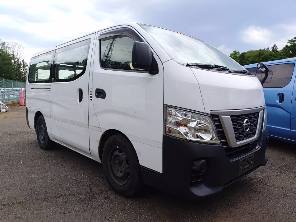 NISSAN NV350 CARAVAN