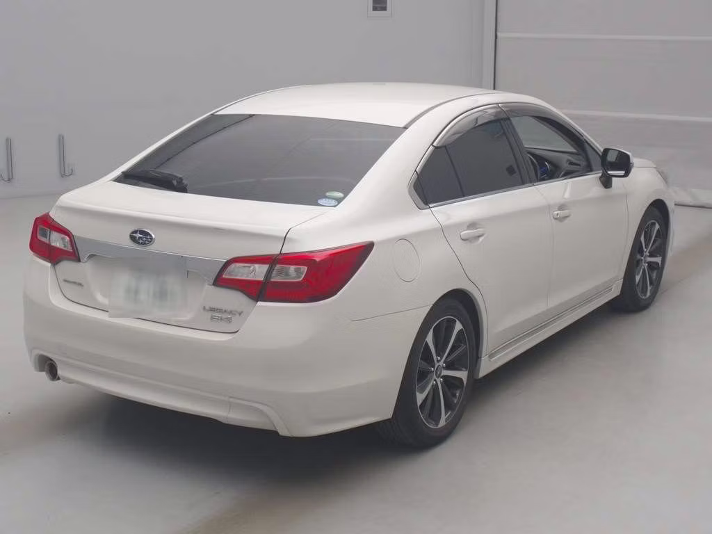 SUBARU LEGACY B4