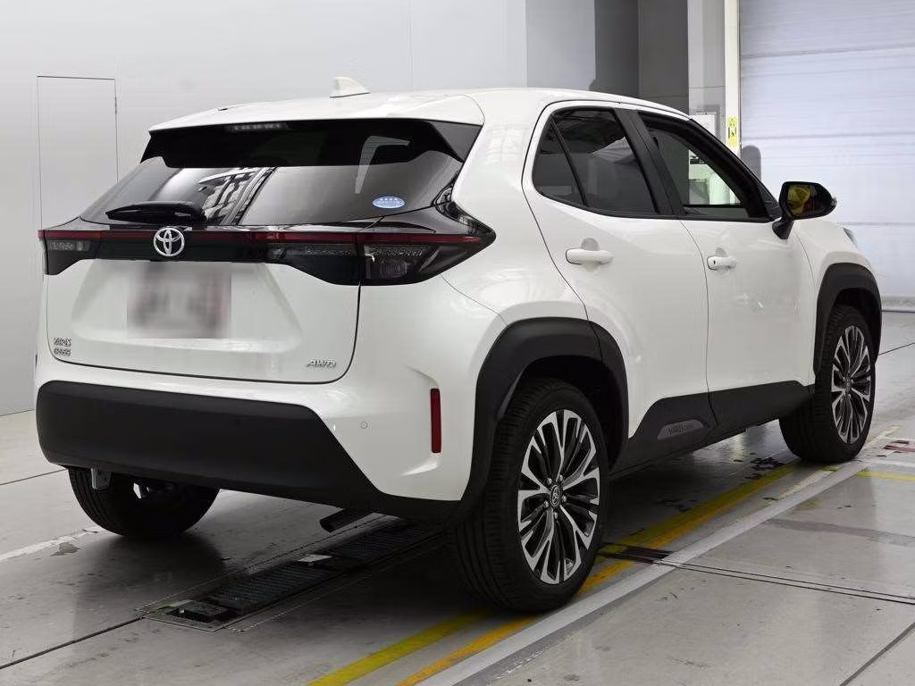 TOYOTA YARIS CROSS