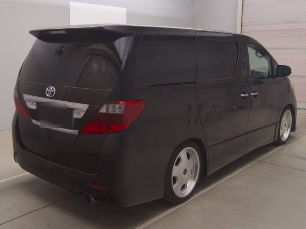 TOYOTA ALPHARD
