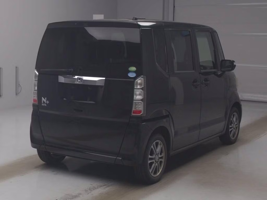 HONDA N-BOX+