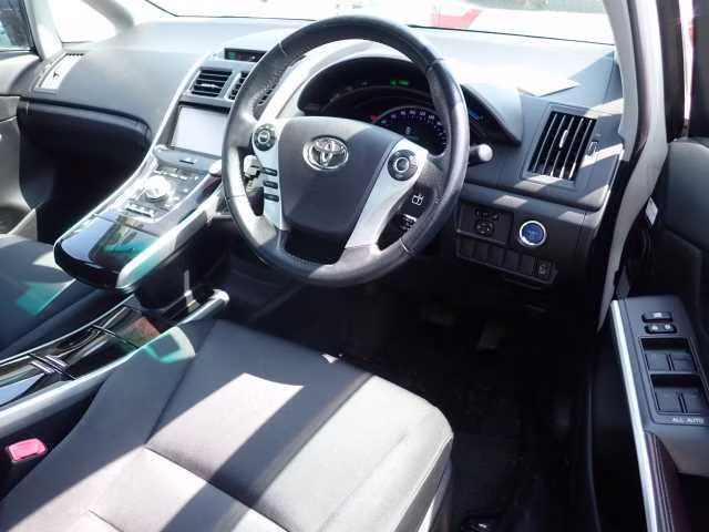 TOYOTA SAI