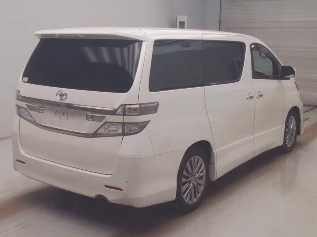 TOYOTA VELLFIRE