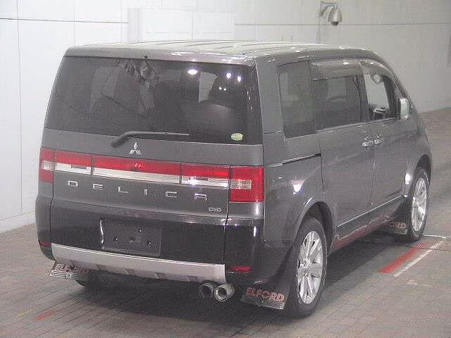 MITSUBISHI DELICA D:5