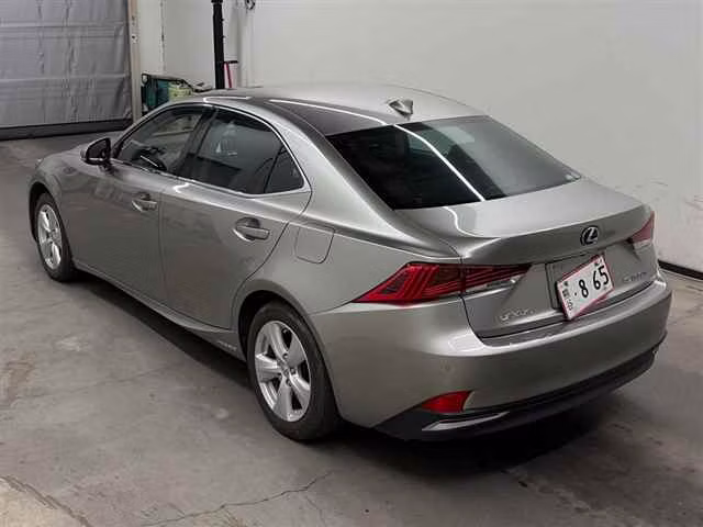 LEXUS IS300H