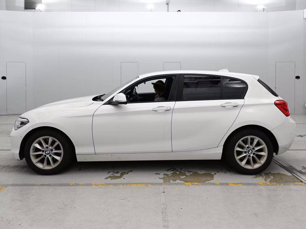 BMW 1-SERIES
