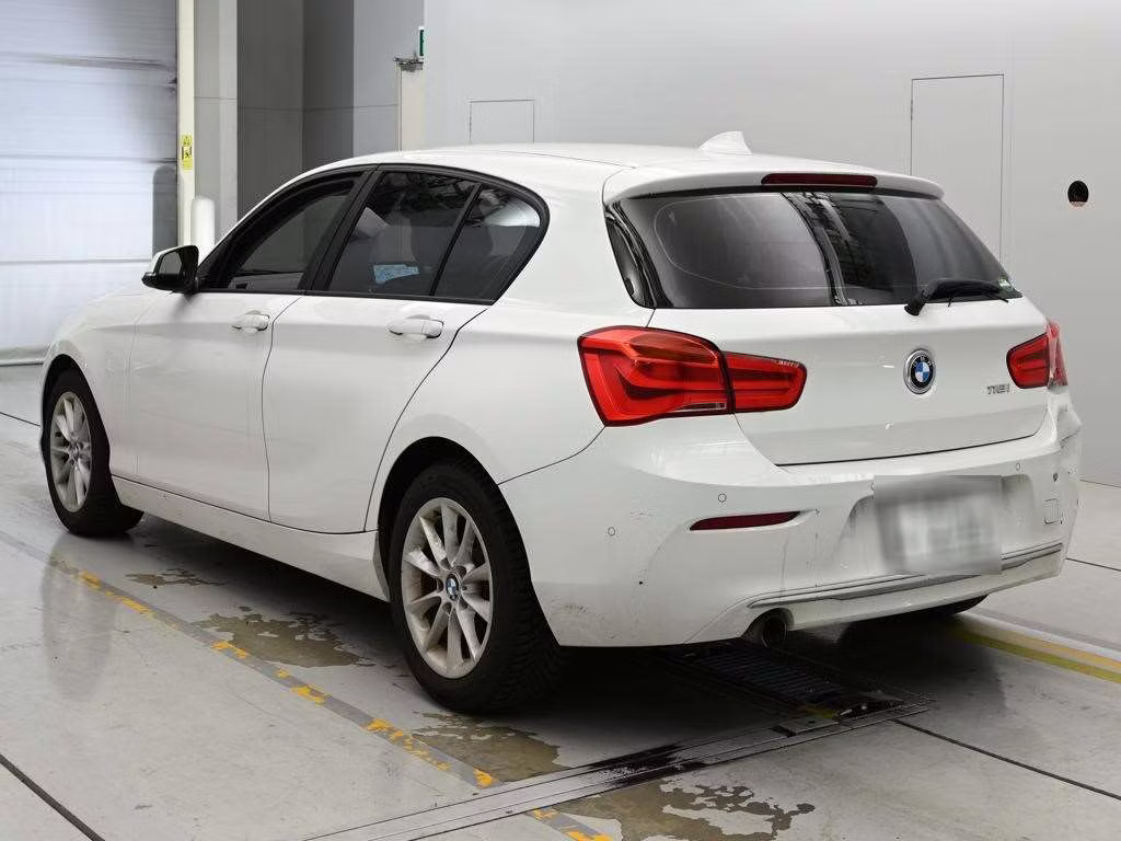 BMW 1-SERIES