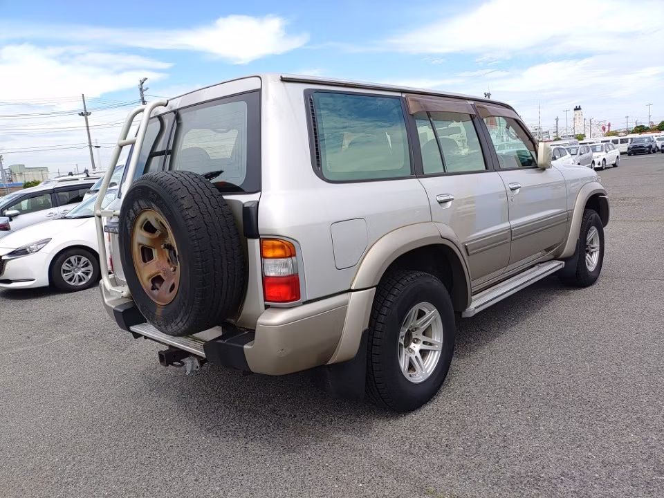 NISSAN SAFARI