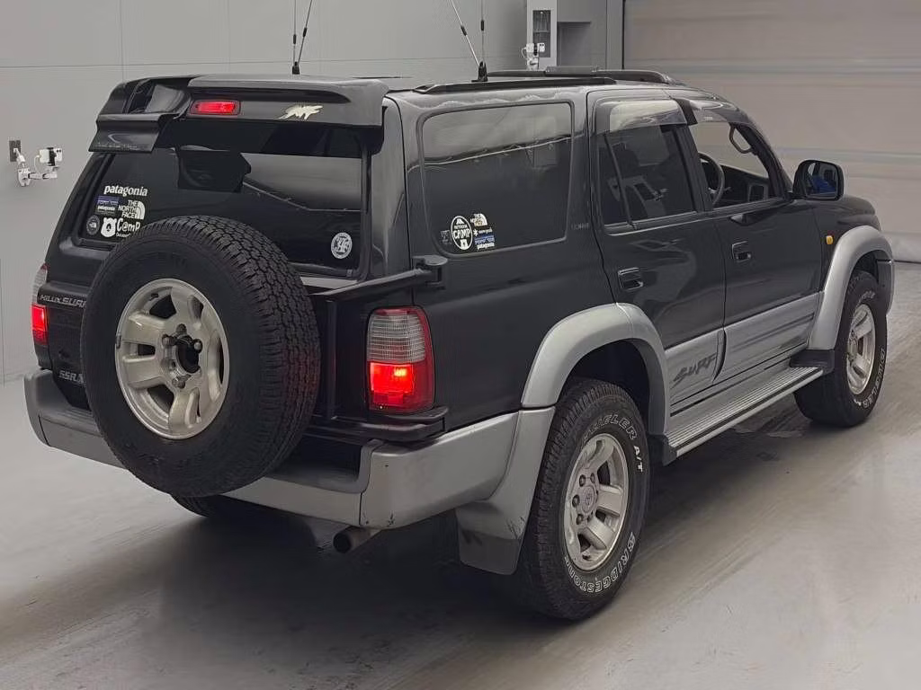 TOYOTA HILUX SURF