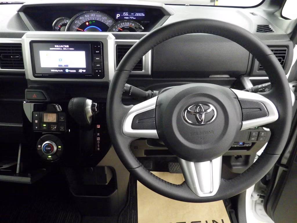 TOYOTA PIXIS MEGA