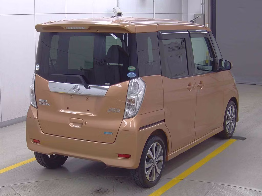 NISSAN DAYZ ROOX