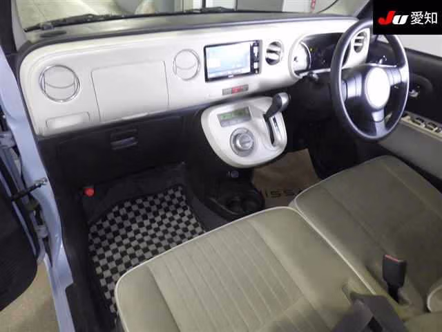 DAIHATSU MIRA COCOA