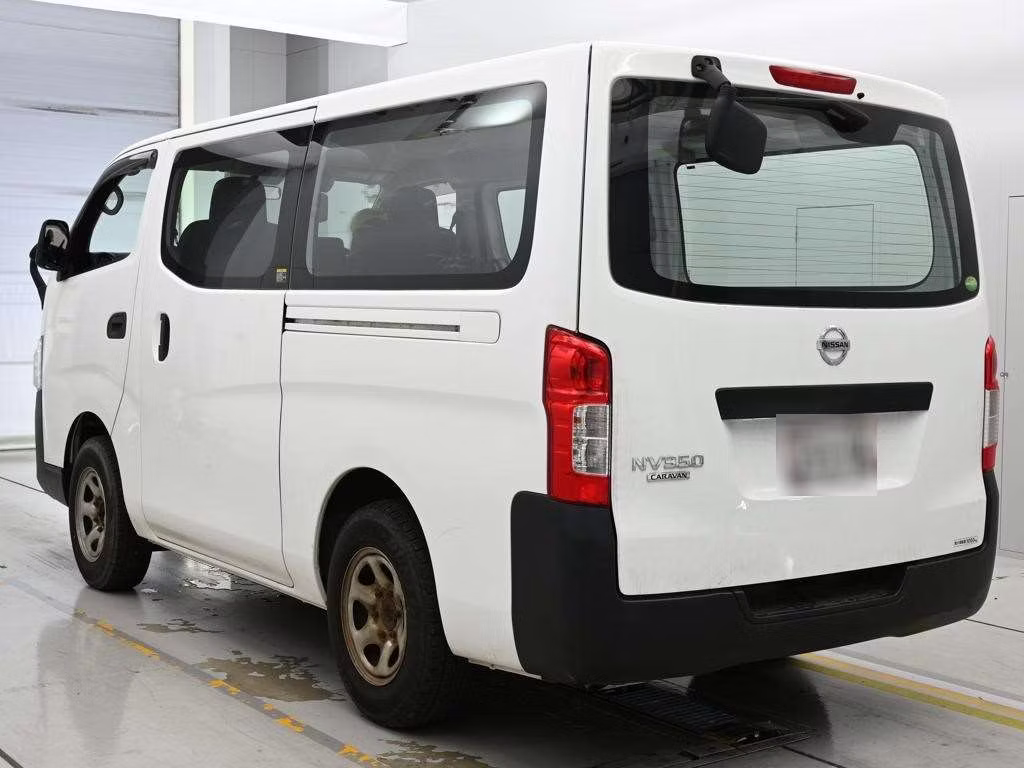 NISSAN NV350 CARAVAN