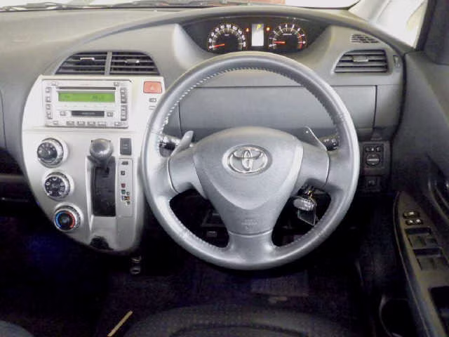 TOYOTA RACTIS