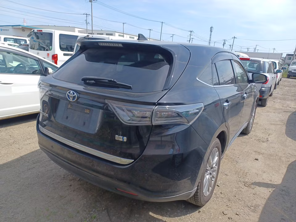 TOYOTA HARRIER