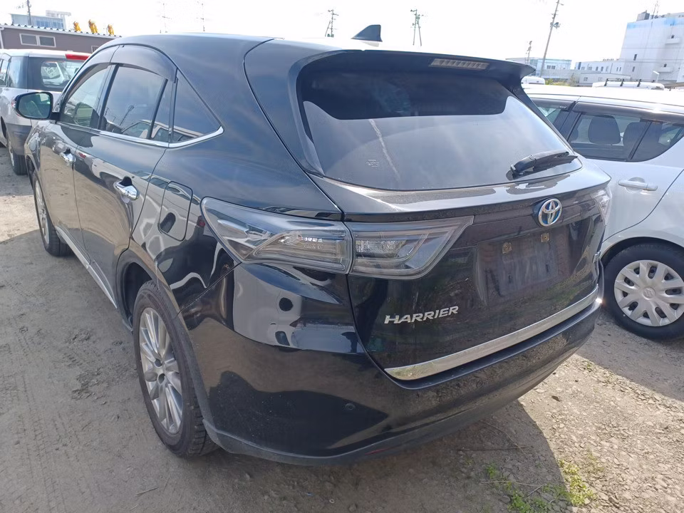 TOYOTA HARRIER
