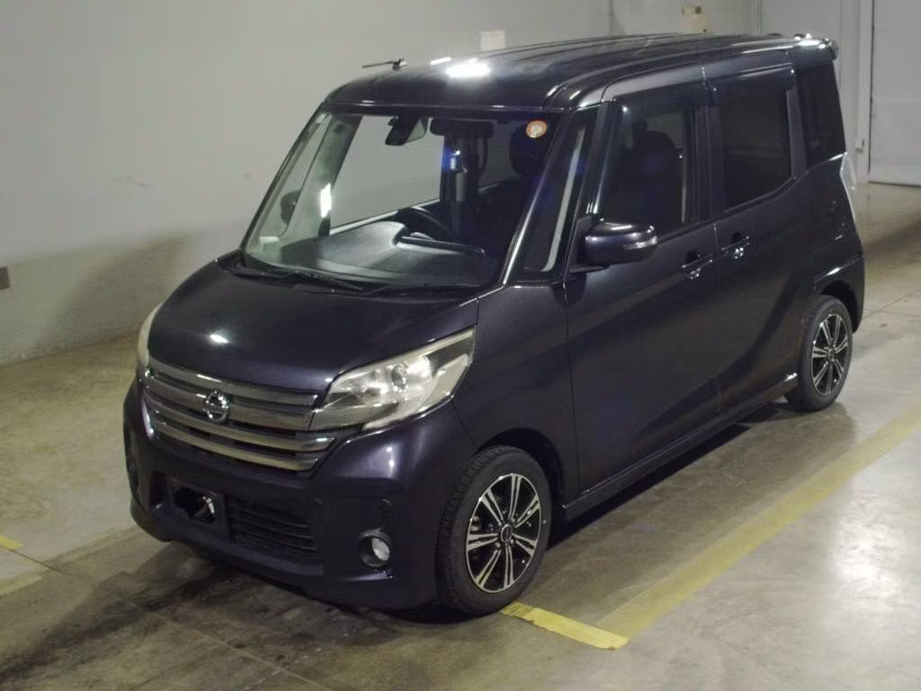 NISSAN DAYZ ROOX