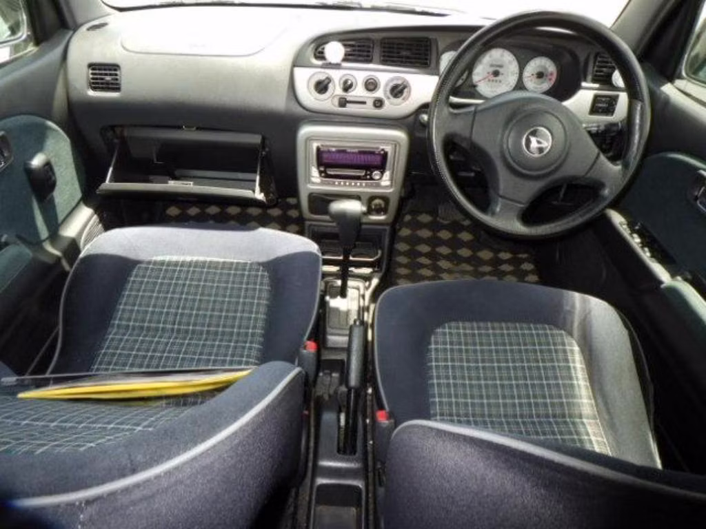 DAIHATSU MIRA GINO
