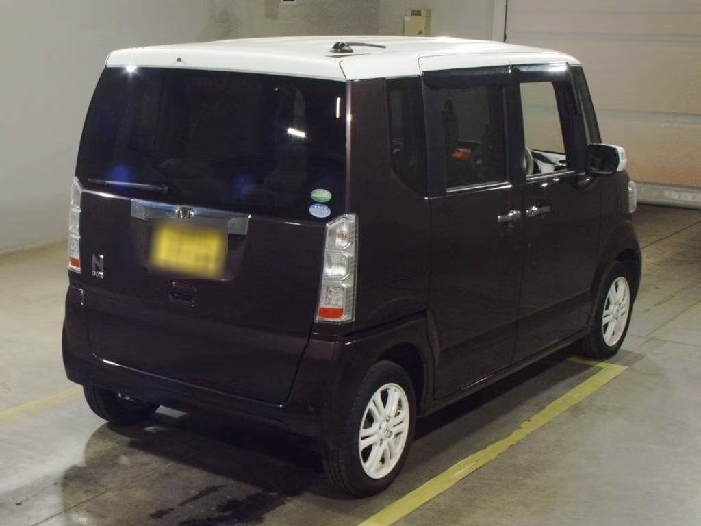 HONDA N-BOX