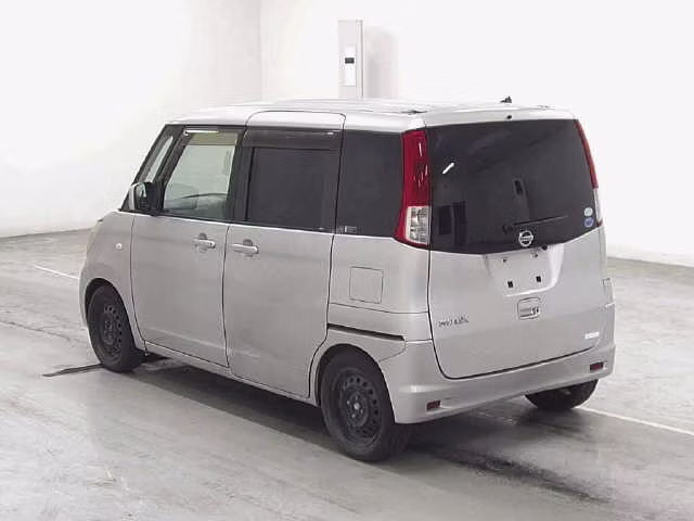 NISSAN ROOX