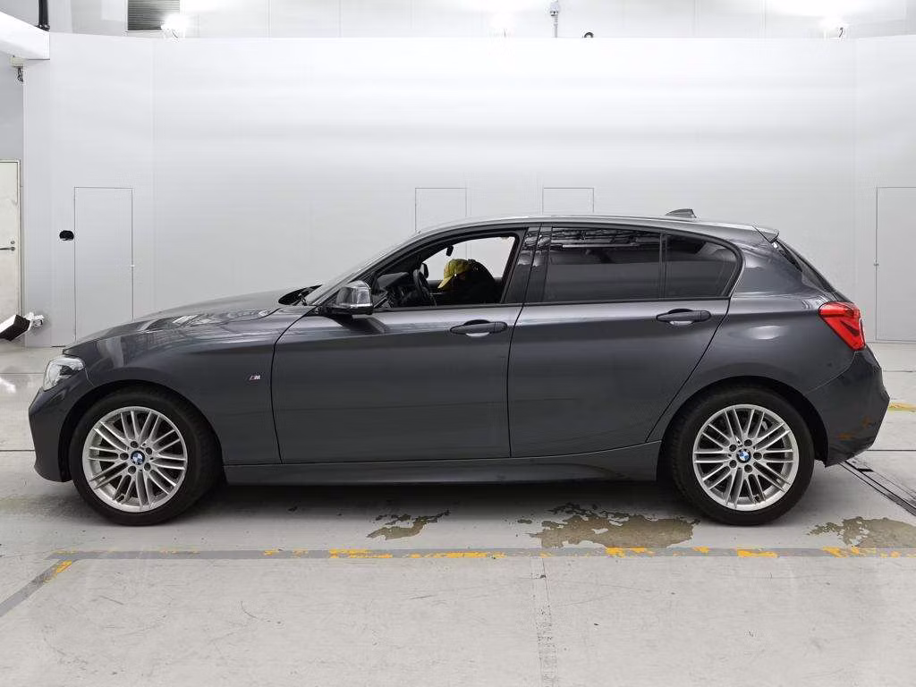 BMW 1-SERIES